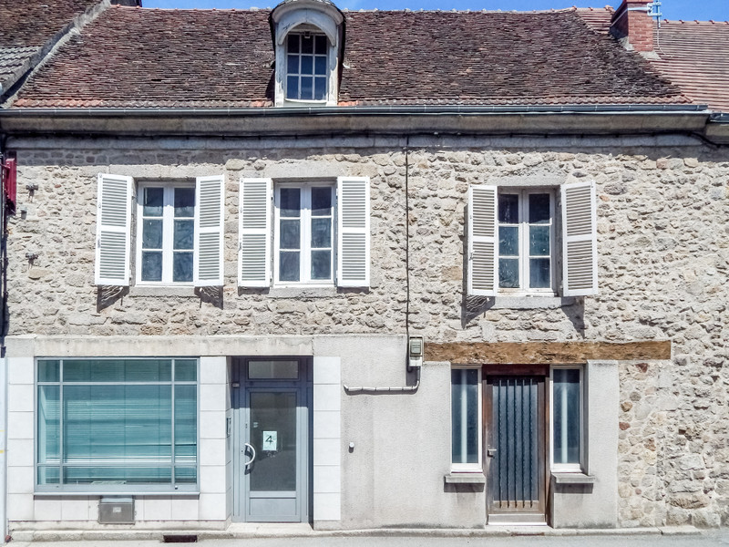 Maison à vendre à Chénérailles, Creuse - 56 600 € - photo 1
