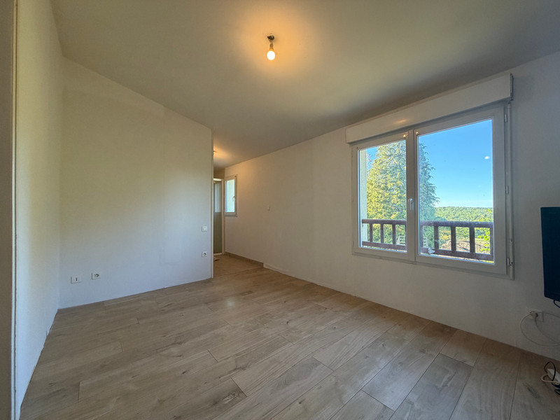 French property for sale in Hautefort, Dordogne - €162,000 - photo 5