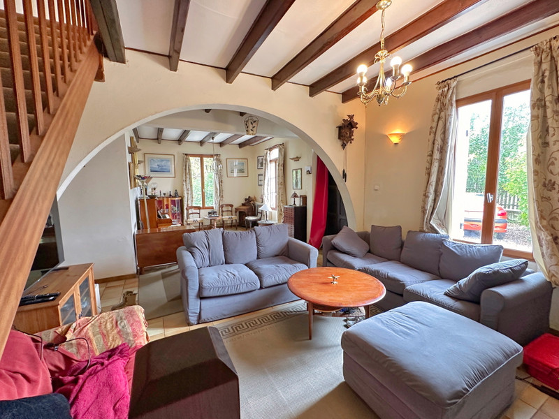 French property for sale in La Barde, Charente-Maritime - €249,900 - photo 2