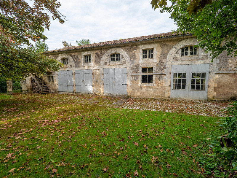 French property for sale in Vouzan, Charente - €2,750,000 - photo 8