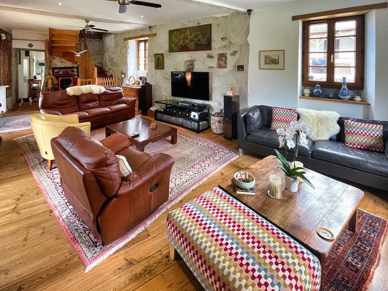 French property for sale in Pau, Pyrénées-Atlantiques - €650,000 - photo 6