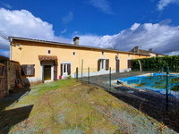 Propriété à vendre à Chef-Boutonne, Deux-Sèvres - 147 695 € - photo n°1