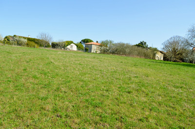 French property for sale in Aunac-sur-Charente, Charente - €42,500 - photo 2
