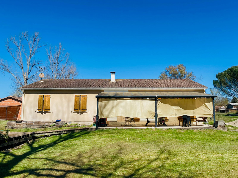 French property for sale in Sos, Lot-et-Garonne - €185,000 - photo 7