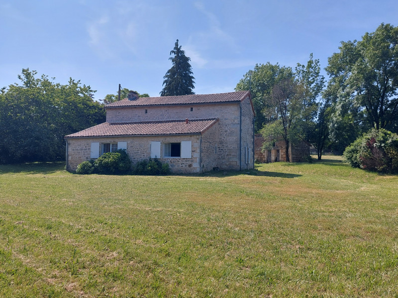 French property for sale in Angoulême, Charente - €190,800 - photo 10