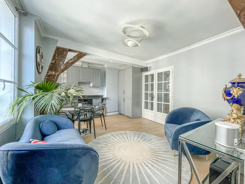 French property for sale in Paris 3e Arrondissement, Paris - &#8364;875,000 - photo 2