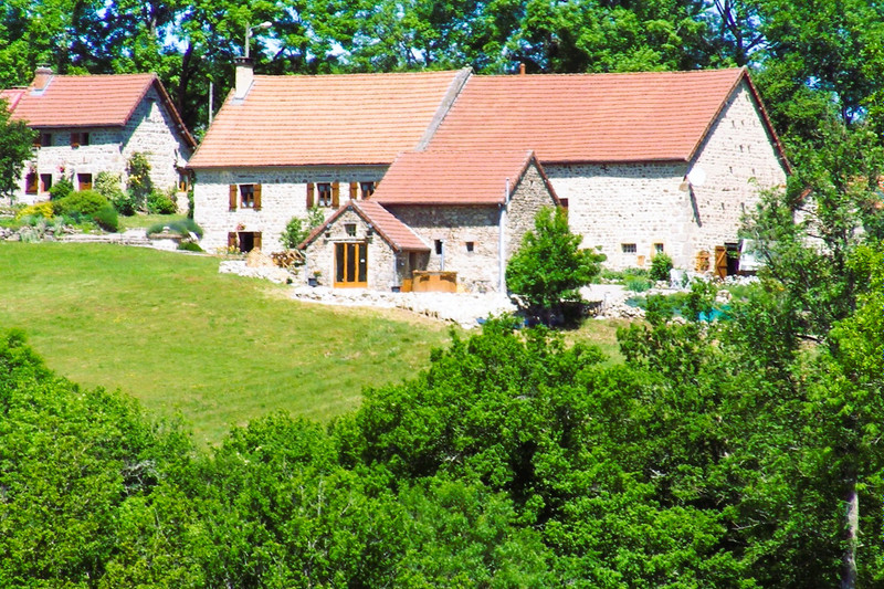 French property for sale in Saint-Gervais-d'Auvergne, Puy-de-Dôme - €495,000 - photo 2
