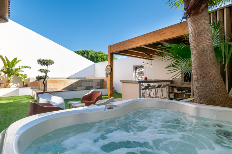 French property for sale in Coursan, Aude - €634,000 - photo 0