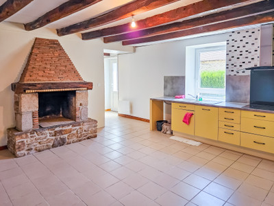 French property for sale in Les Cars, Haute-Vienne - €219,000 - photo 1