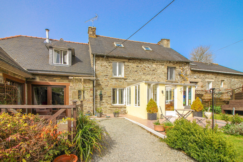 Maison à vendre à Maël-Carhaix, Côtes-d'Armor - 373 400 € - photo 1
