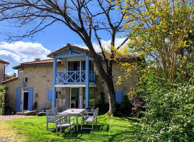 Maison à vendre à Nonac, Charente - 159 430 € - photo 1