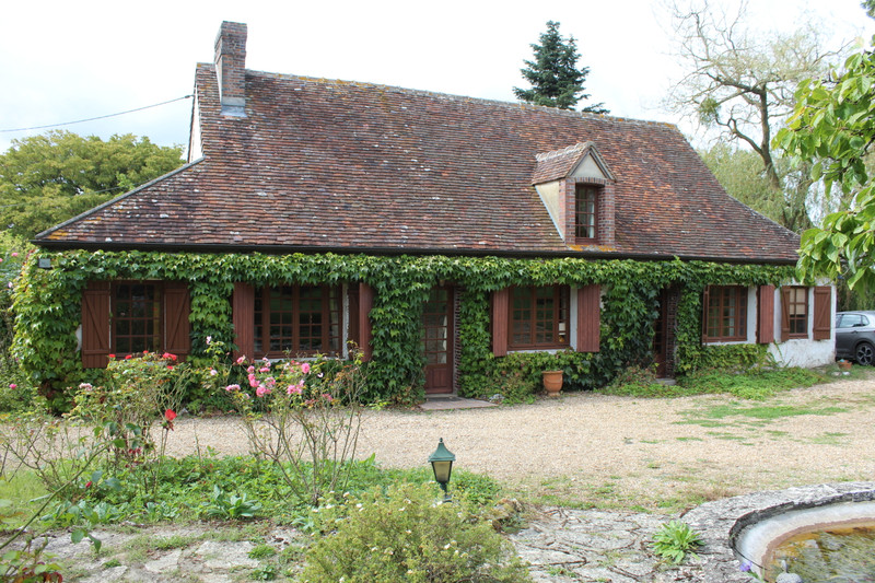 Maison à vendre à Le Mesnil-Thomas, Eure-et-Loir - 240 000 € - photo 1