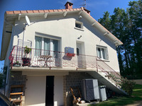 Maison à vendre à Chabanais, Charente - 212 000 € - photo 1