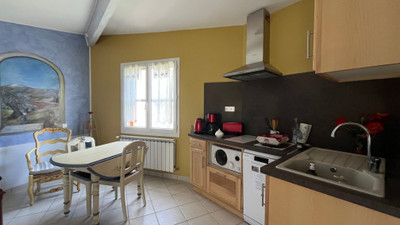 French property for sale in Pernes-les-Fontaines, Vaucluse - €539,000 - photo 7