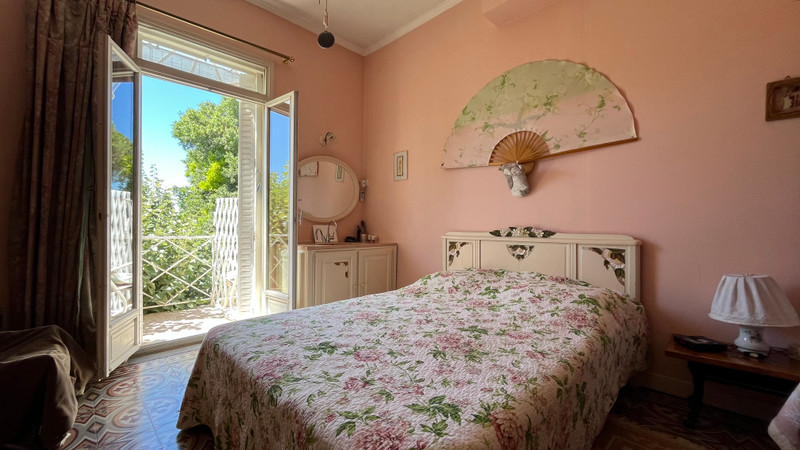 French property for sale in Villeneuve-lès-Avignon, Gard - €315,000 - photo 8