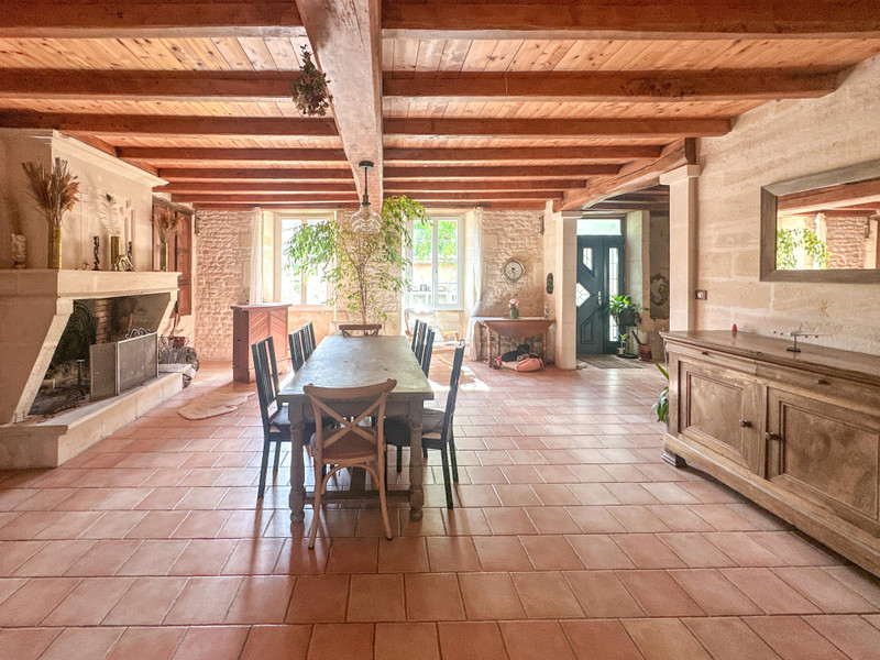 French property for sale in Ars, Charente - €399,950 - photo 4