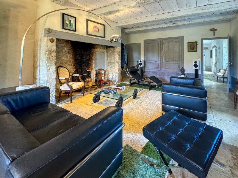 French property for sale in Montcuq-en-Quercy-Blanc, Lot - €424,000 - photo 1