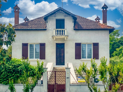 Maison à vendre à Miramont-de-Guyenne, Lot-et-Garonne, Aquitaine, avec Leggett Immobilier