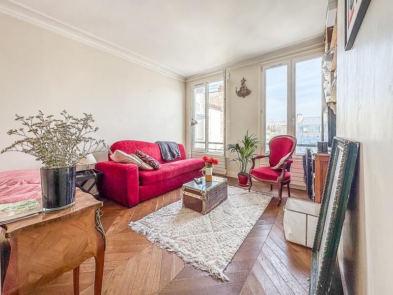 French property for sale in Paris 10e Arrondissement, Paris - €315,000 - photo 3