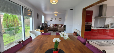 French property for sale in Chabanais, Charente - €158,000 - photo 2
