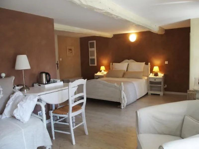 French property for sale in Lorgues, Var - €890,000 - photo 8