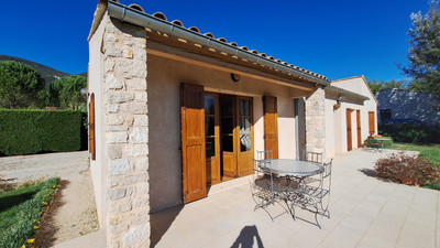 French property for sale in Rustrel, Vaucluse - €301,768 - photo 5