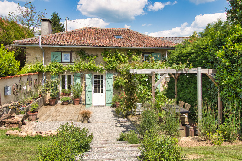 Maison à vendre à Saint-Maurice-des-Lions, Charente - 167 400 € - photo 1