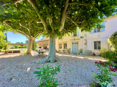 Propriété à vendre à Saint-Rémy-de-Provence, Bouches-du-Rhône - 1 425 000 €