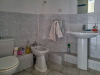 Maison à vendre à Saint-Pons-de-Thomières, Hérault - 50.000 € - photo 12