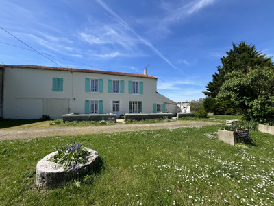 Maison à vendre à Benon, Charente-Maritime, Poitou-Charentes, avec Leggett Immobilier