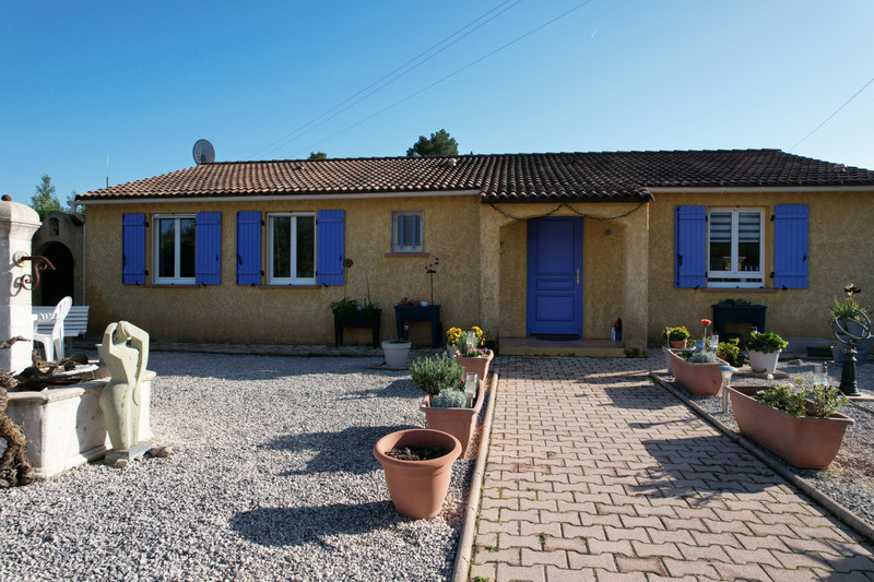 French property for sale in Flayosc, Var - €465,000 - photo 1