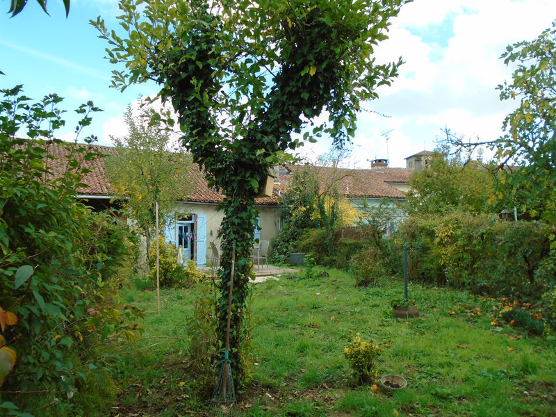 French property for sale in Lessac, Charente - €82,500 - photo 9