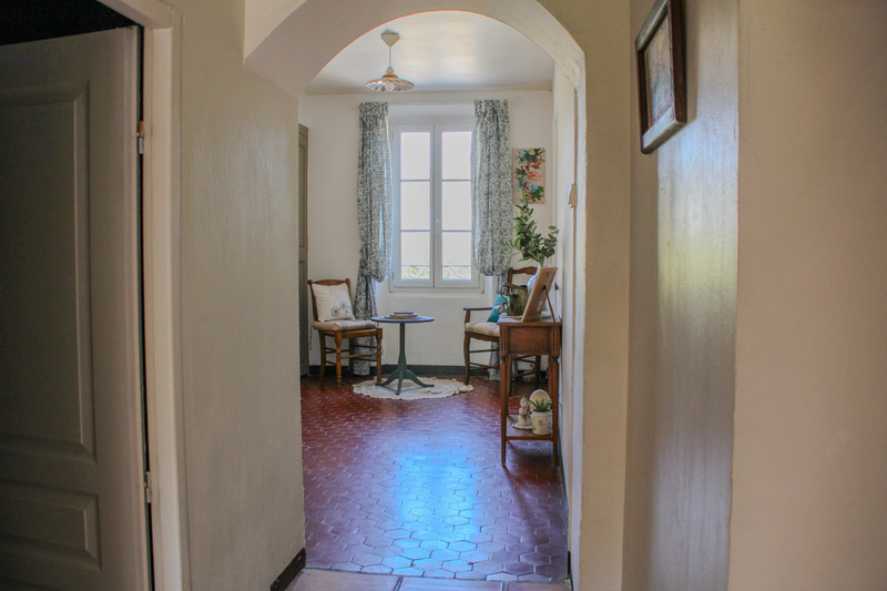 French property for sale in La Garde, Var - €988,000 - photo 6
