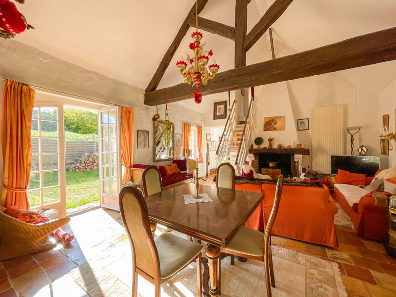 French property for sale in Villette, Yvelines - €339,000 - photo 2