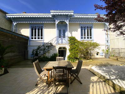 Maison à vendre à Sainte-Marie-de-Ré, Charente-Maritime, Poitou-Charentes, avec Leggett Immobilier
