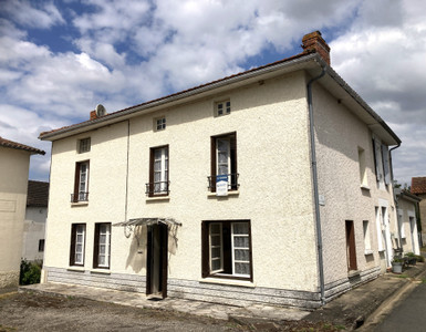 Maison à vendre à Moussac, Vienne, Poitou-Charentes, avec Leggett Immobilier