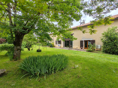 Maison à vendre à Champigny en Rochereau, Vienne, Poitou-Charentes, avec Leggett Immobilier