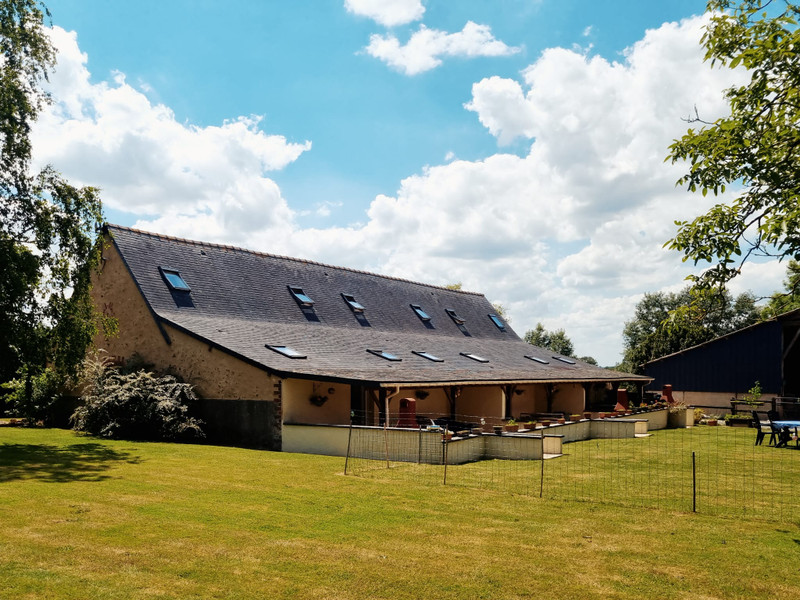 French property for sale in Chemazé, Mayenne - €499,260 - photo 1