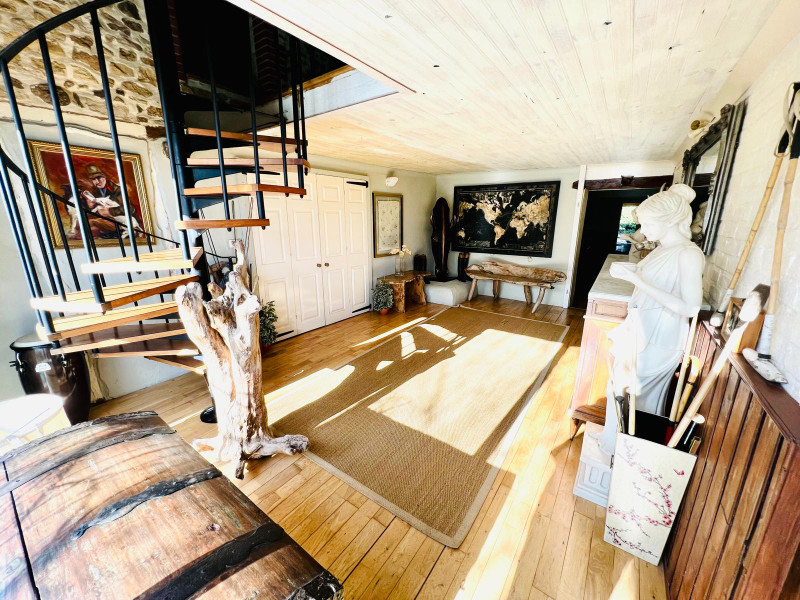 French property for sale in Saint-Pierre-le-Moûtier, Nièvre - €614,800 - photo 3