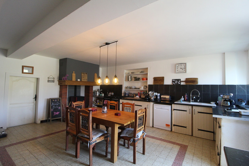 French property for sale in Asnières-sur-Blour, Vienne - €349,500 - photo 2