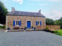 Maison à vendre à Pont-Melvez, Côtes-d'Armor - 202.000 € - photo 1