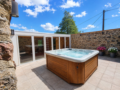 French property for sale in Hyds, Allier - €497,752 - photo 2