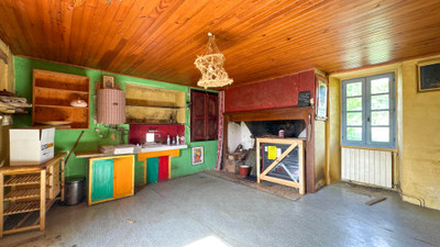 French property for sale in Montcuq-en-Quercy-Blanc, Lot - €214,000 - photo 2