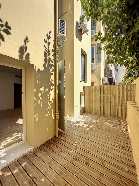 French property for sale in Nice, Alpes-Maritimes - €235,000 - photo 2