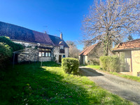 Propriété à vendre à Roches, Creuse - 125 000 € - photo n°1