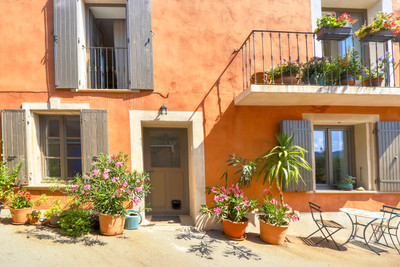 French property for sale in Rustrel, Vaucluse - €297,000 - photo 1