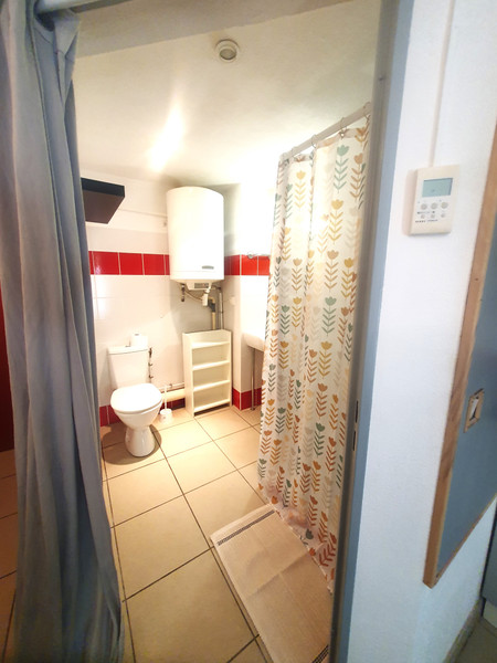French property for sale in Aix-en-Provence, Bouches_du_Rhone - €107,000 - photo 4
