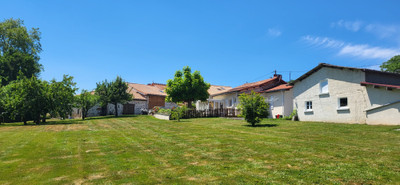 Maison à vendre à Verneuil, Charente, Poitou-Charentes, avec Leggett Immobilier