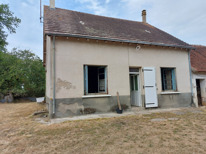 French property for sale in Vicq-sur-Nahon, Indre - €69,950 - photo 2