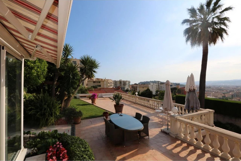 French property for sale in Nice, Alpes-Maritimes - €990,000 - photo 8